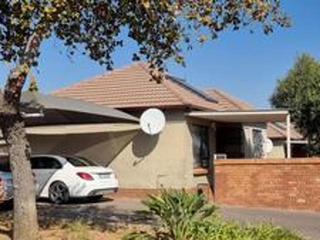Townhouse for sale in Centurion, Gauteng