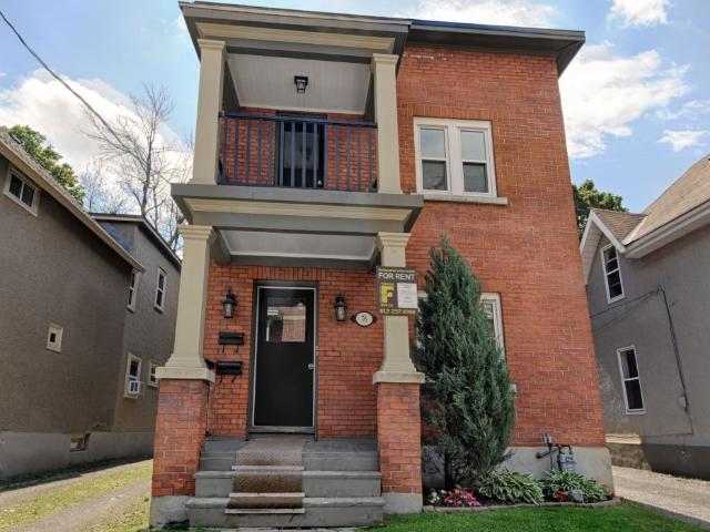 Apartment for rent in Mulhurst Bay, Ontario