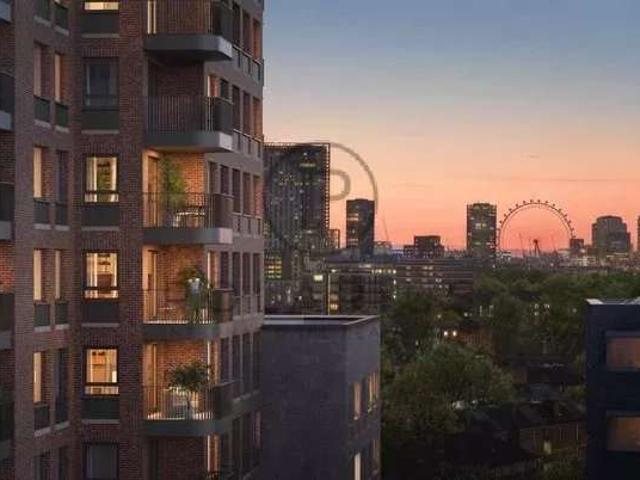 Commercial for sale in Old Kent Road, Greater London