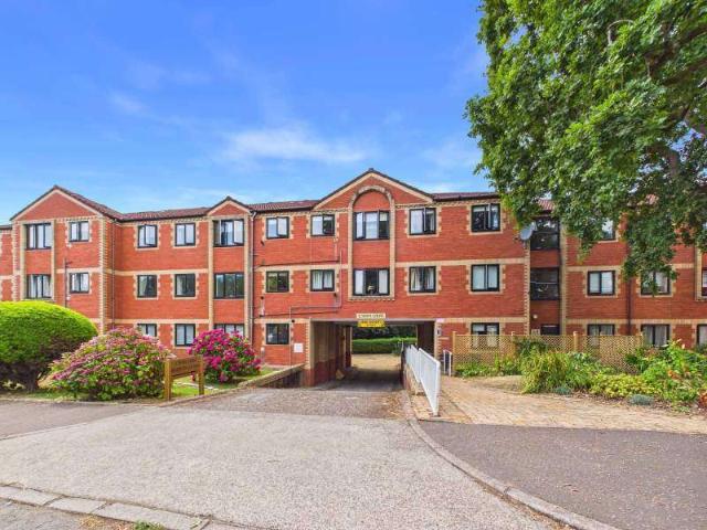 House for sale in Falcon Lodge, Wales