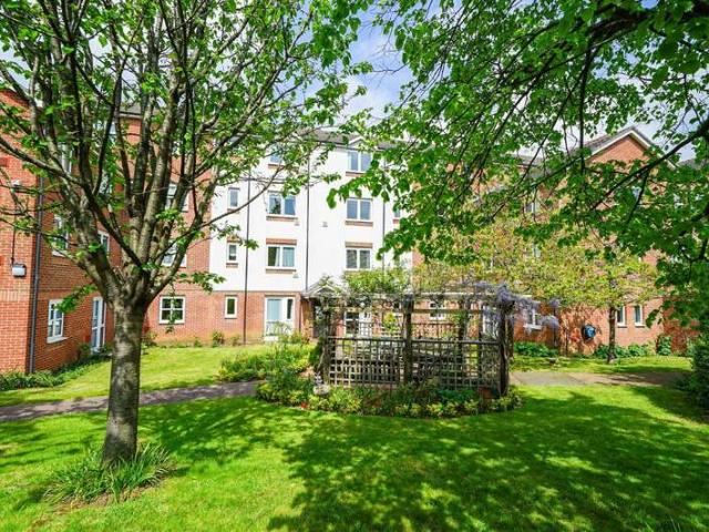 House for sale in Leighton-Linslade, Leighton Buzzard