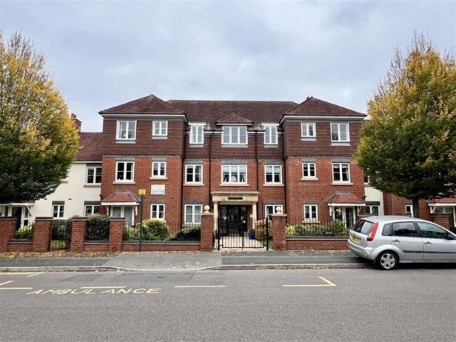 House for sale in Shirley, West Midlands