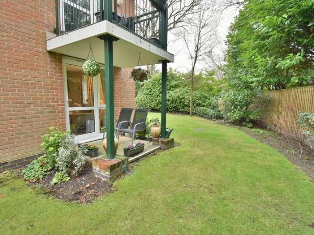House for sale in Tricketts Cross, Ferndown