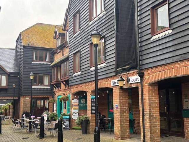 House for sale in Heathlands, East Sussex