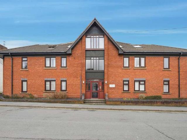 House for sale in Bollinbrook, Macclesfield