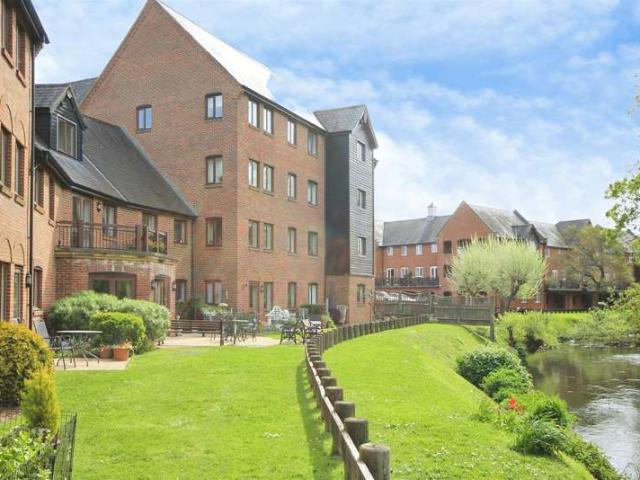House for sale in Twyford