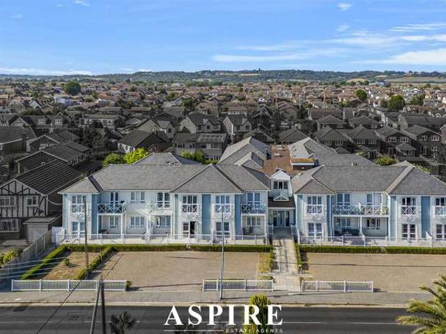 House for sale in Canvey Island