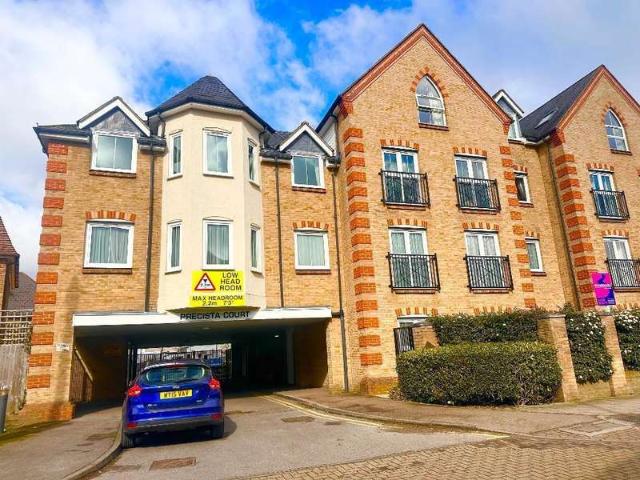 House for sale in Goddington, Greater London
