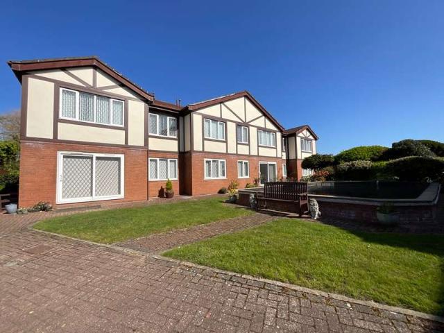 Apartment for sale in Southport, Sefton
