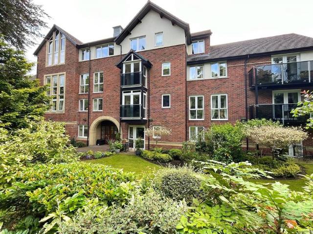 House for sale in Trafford Park, Greater Manchester