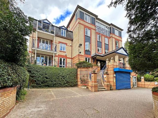 House for sale in Altrincham, Trafford