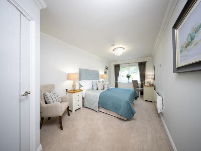House for sale in Fleet, Hart