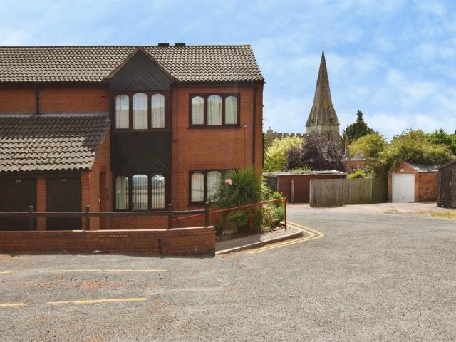 House for sale in Oadby, Leicestershire