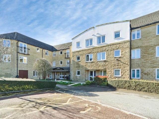 House for sale in Kelcliffe, Leeds