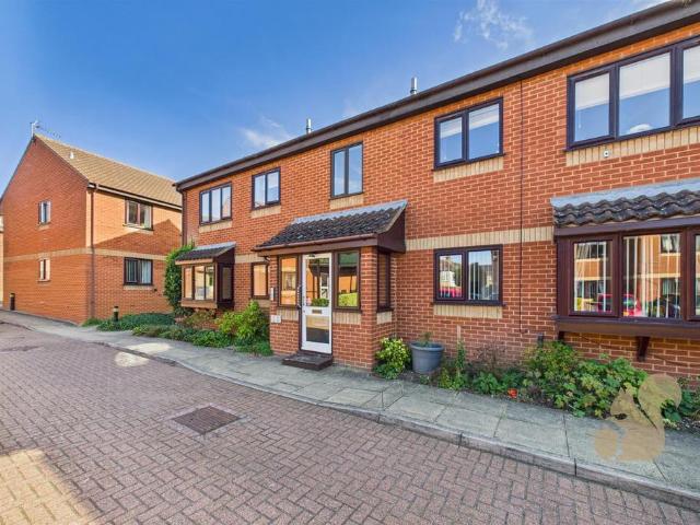 House for sale in Sudbury, Chelmondiston