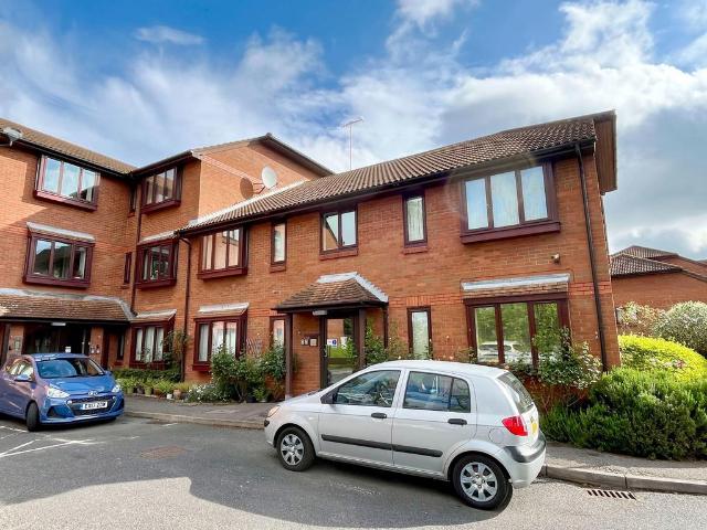 House for sale in Bushey