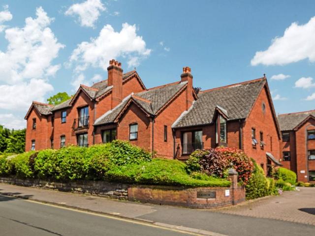 House for sale in Trafford Park, Greater Manchester