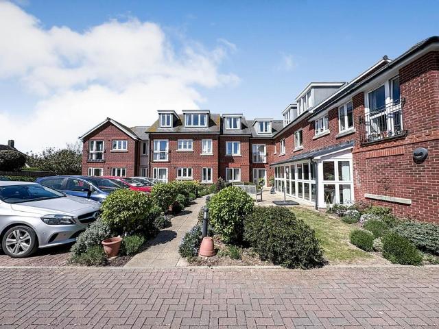 House for sale in Littlecote, West Sussex