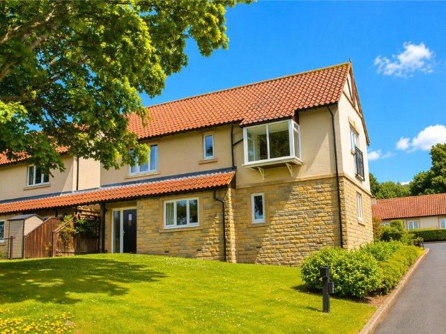 House for sale in Killinghall, North Yorkshire
