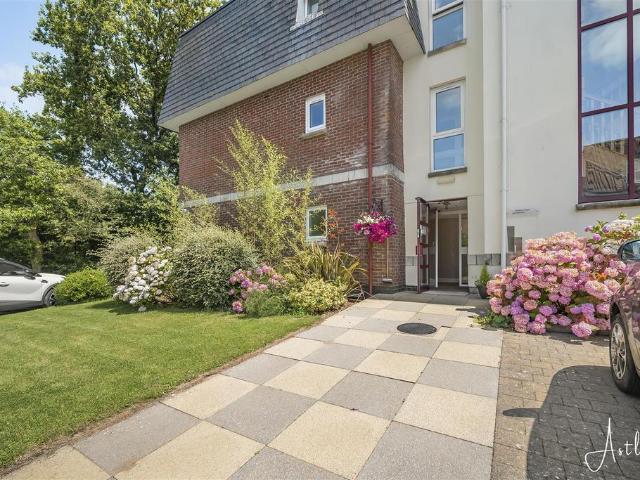 House for sale in Wales