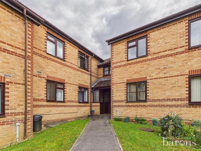 Flat for sale in Priest Down, Hampshire