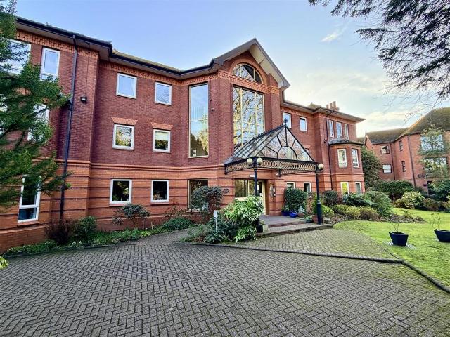 House for sale in Trafford Park, Greater Manchester