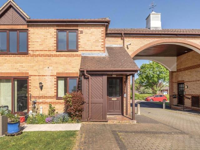 Flat for sale in Priest Down, Hampshire