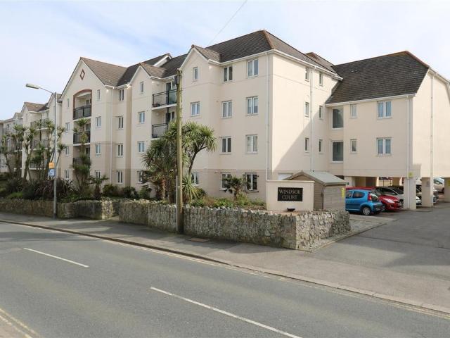 House for sale in Newquay, Cornwall