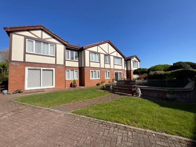 House for sale in Marshside, Southport