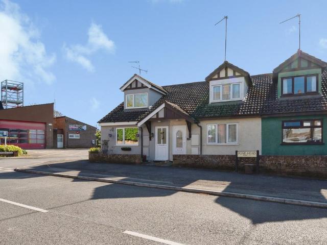 House for sale in Easton-in-gordano, North Somerset