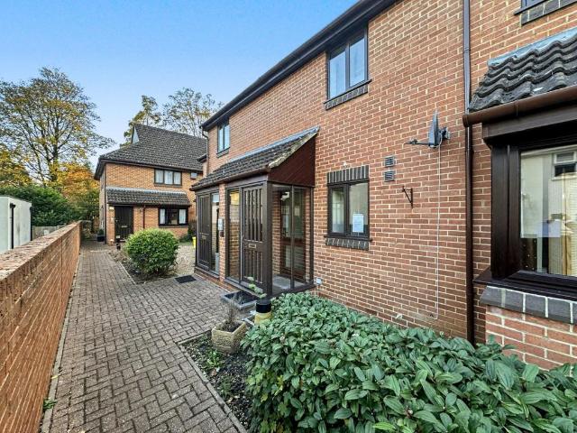 House for sale in Bolton Low Houses, Hampshire