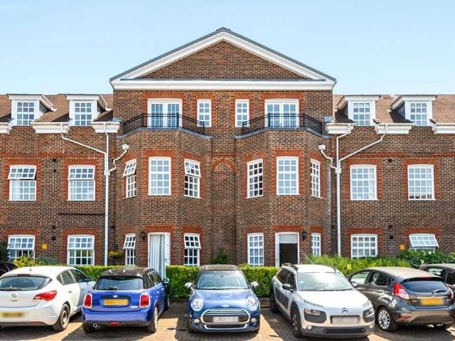House for sale in Pouchen End, Hertfordshire