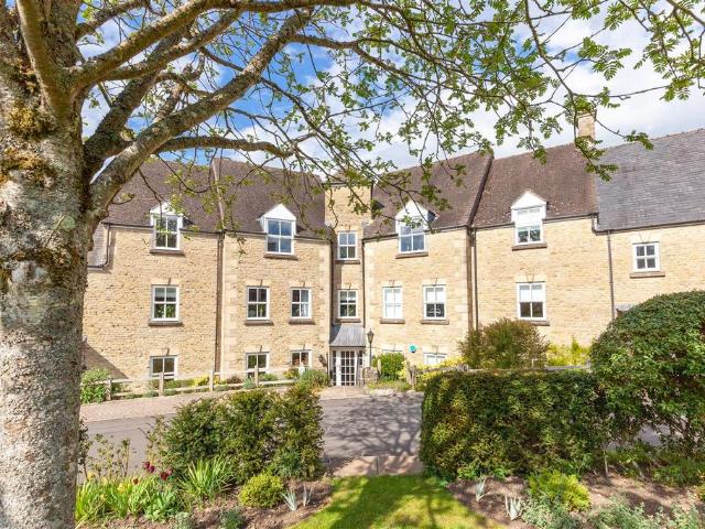 House for sale in Black Bourton, Oxfordshire