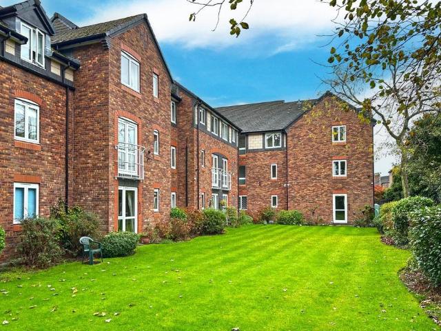 House for sale in Sale, Trafford