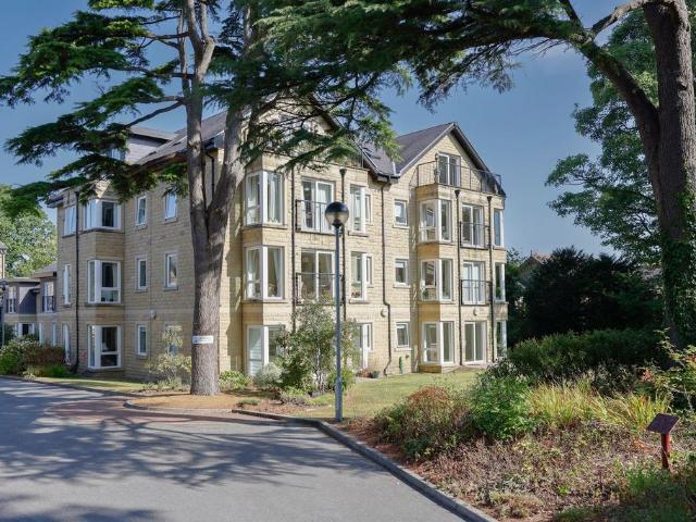 House for sale in Harlow, Harrogate