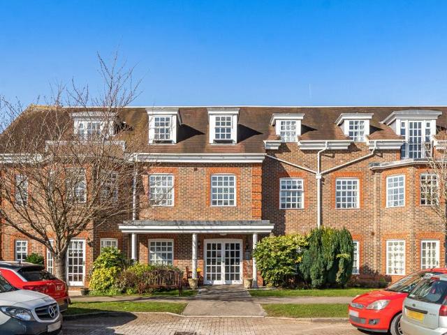 House for sale in Pouchen End, Hertfordshire