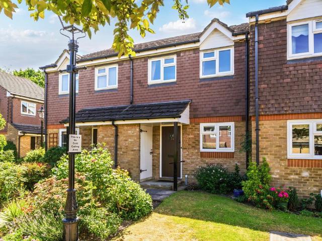 House for sale in London Borough of Croydon, Shirley