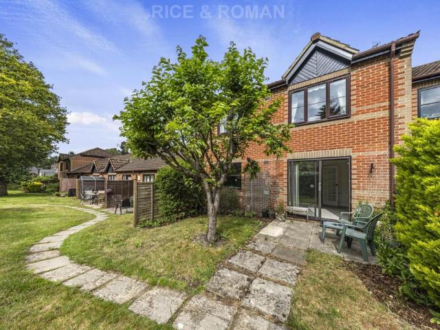 House for sale in Crowthorne