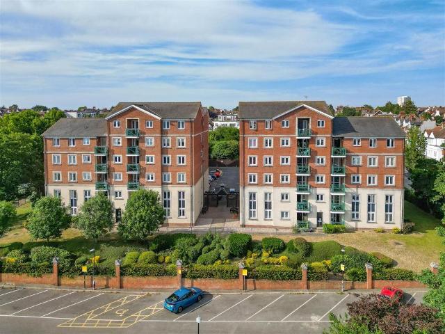 House for sale in Milton, Alton Barnes