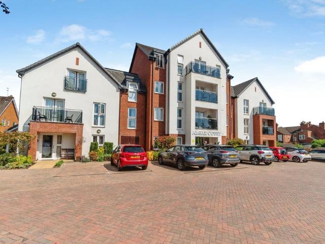 House for sale in Goldthorn Hill, Penn