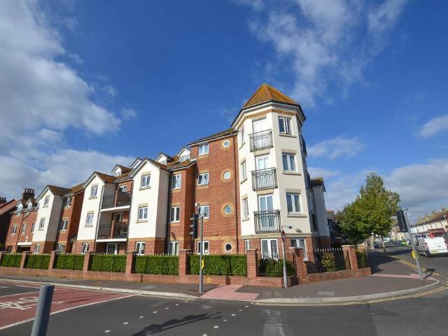 House for sale in Roselands, Eastbourne