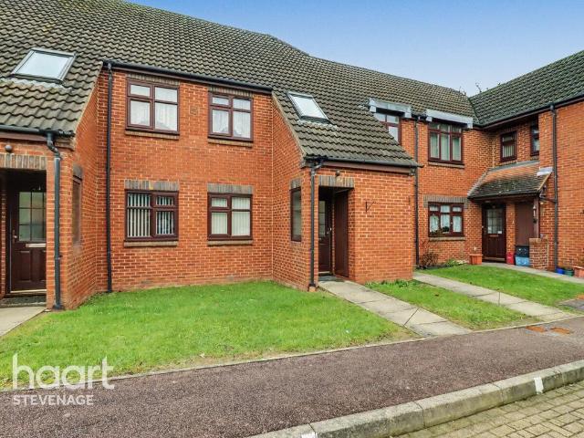 House for sale in Poplars, Shephall