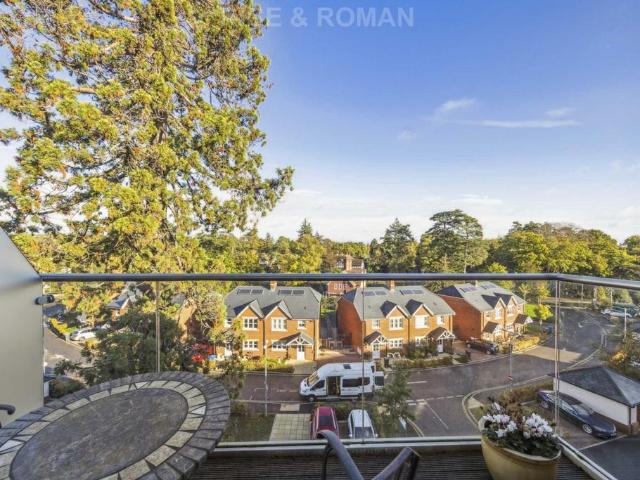 House for sale in Sunninghill and Ascot, Sunningdale