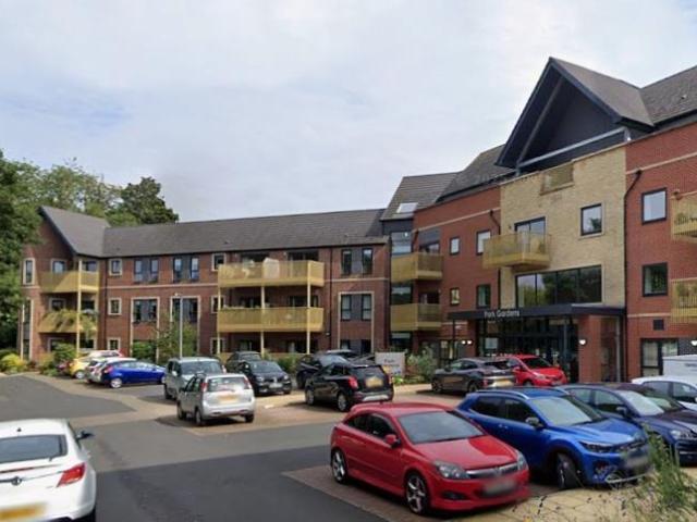 Flat for sale in Evershot, Oxfordshire