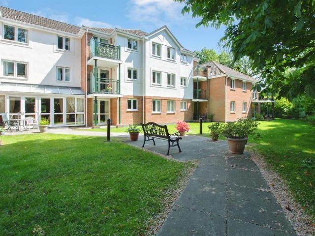 House for sale in Tricketts Cross, Ferndown