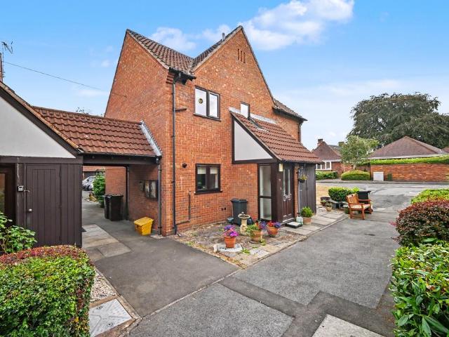 House for sale in Tettenhall, West Midlands