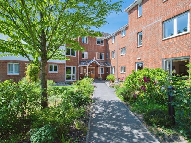 House for sale in Tricketts Cross, Ferndown