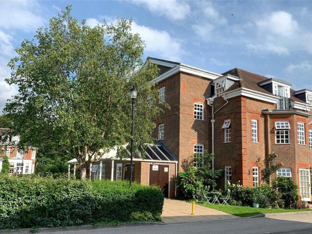House for sale in Pouchen End, Hertfordshire