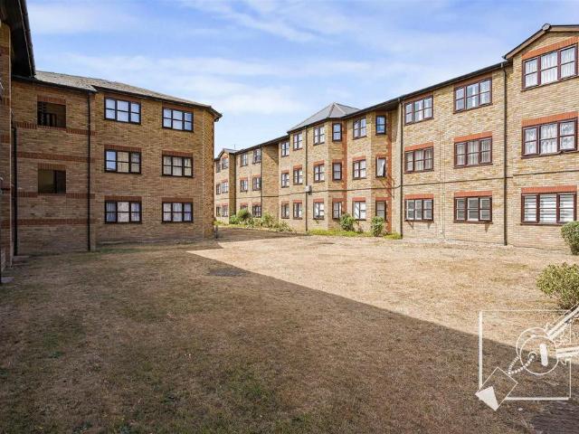 House for sale in Gravesend, Gravesham