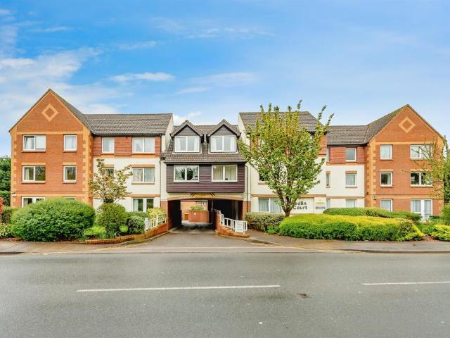 House for sale in Red Hill, Surrey